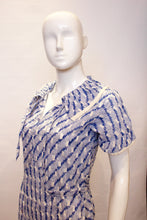 Load image into Gallery viewer, A vintage 1920s blue and white printed summer day dress