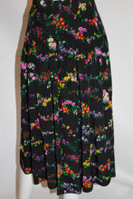 Load image into Gallery viewer, Vintage Yves Saint Laurent Rive Gauche Floral Pleated Skirt
