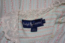 Load image into Gallery viewer, Ralph Lauren Pretty Vintage Blouse with lace collar