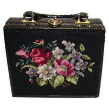 Load image into Gallery viewer, Vintage Whicker Bag with Embroidery on Front