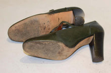 Load image into Gallery viewer, A pair of Vintage Yves Saint Laurent Paris Olive Green Leather Shoes