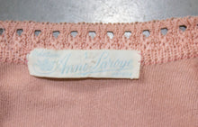 Load image into Gallery viewer, A Vintage 1940s pink knit Top by Creation Anne Laroye