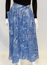 Load image into Gallery viewer, A Vintage 1980s Escada Blue and White Cotton tiger printed Skirt