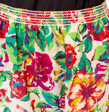 Load image into Gallery viewer, A Vintage 1970s Liberty floral Print Wool Skirt