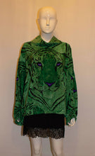 Load image into Gallery viewer, Vintage Silk Cats Eye Top by Mizar Italy.